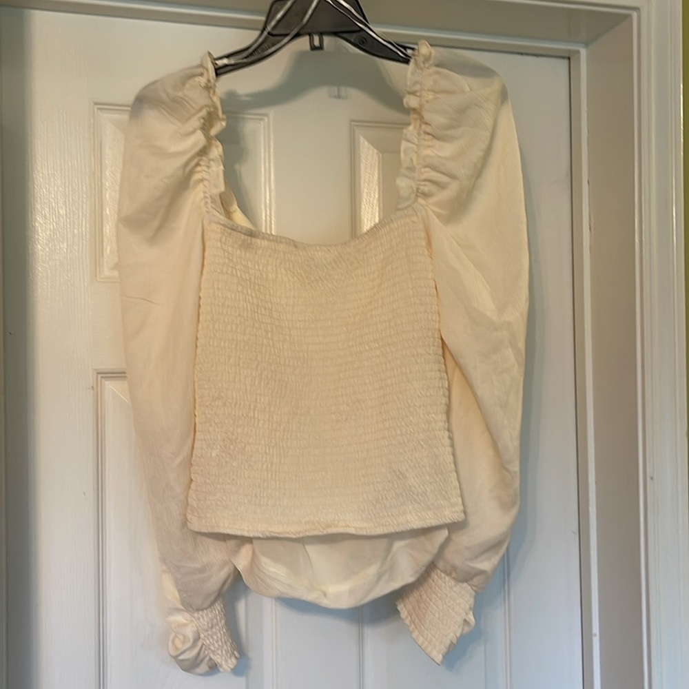ASTR Cream Dressy Top Size XL - Picture 2 of 5